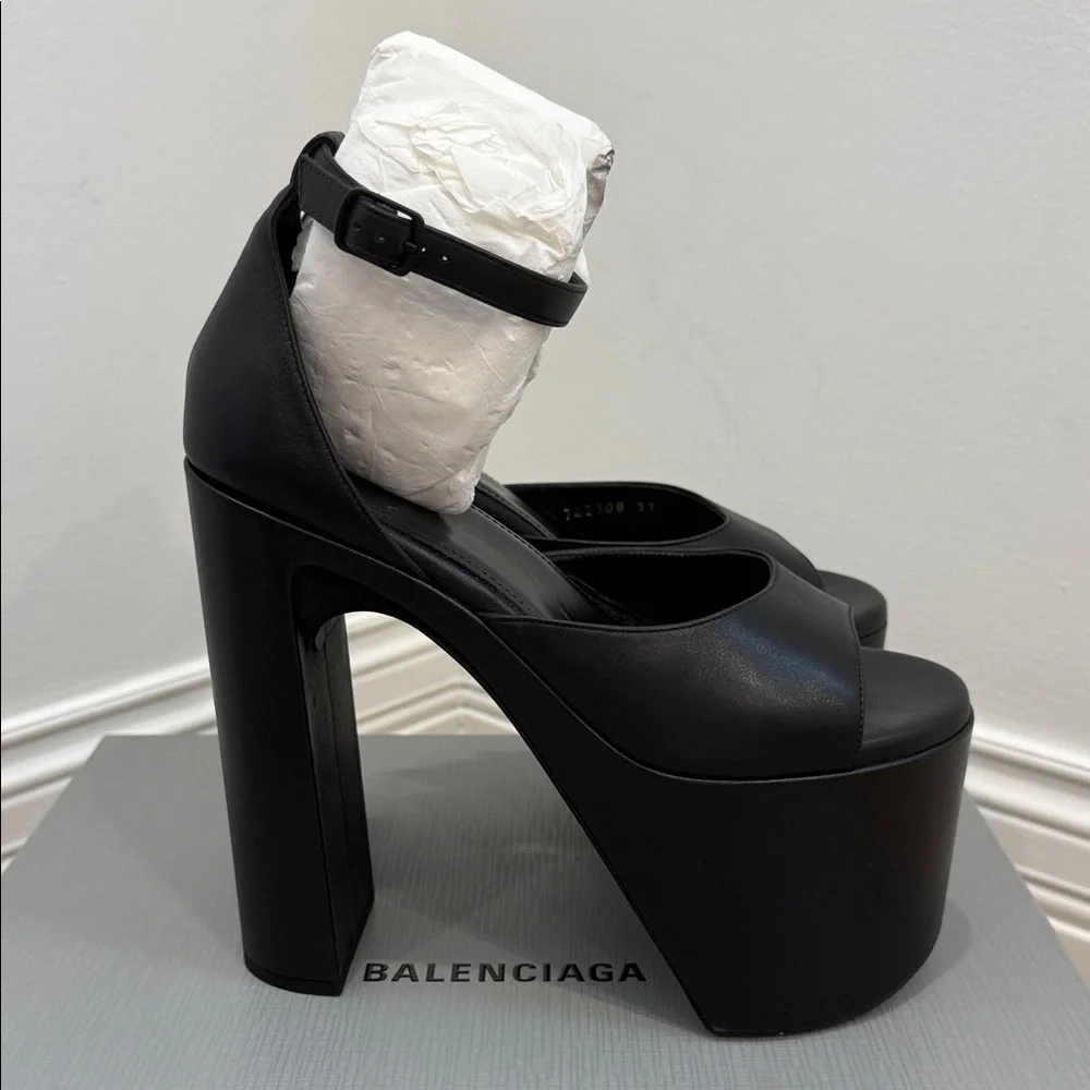 Balenciaga Black Leather Platform Sandal Heels – Size 37 Worn Once